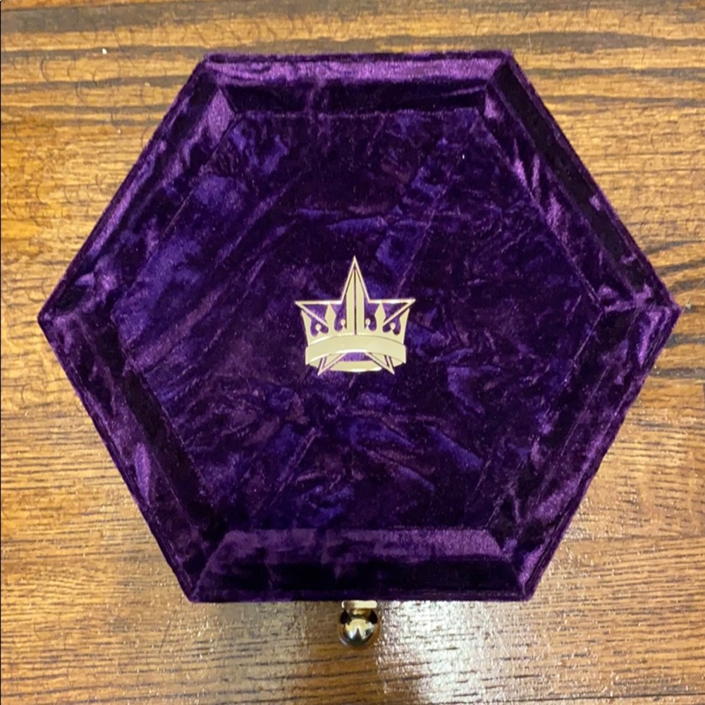 Jeffrey Star Blood Lust Palette